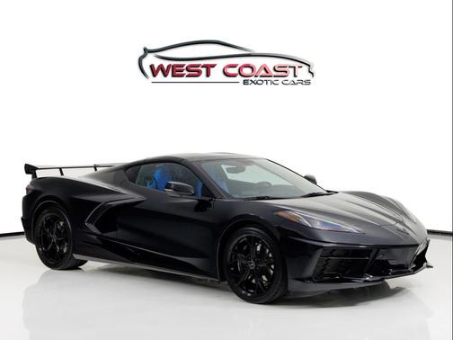 Black 2020 Chevrolet Corvette Stingray w/3LT