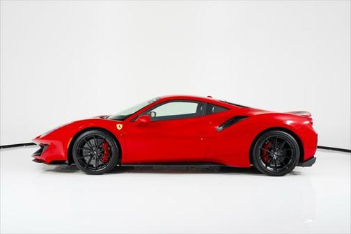 2019 Ferrari 488 Pista Base