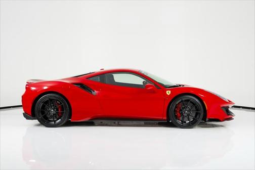 2019 Ferrari 488 Pista Base