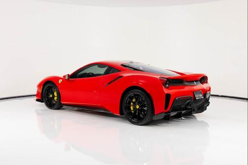 2019 Ferrari 488 Pista Base