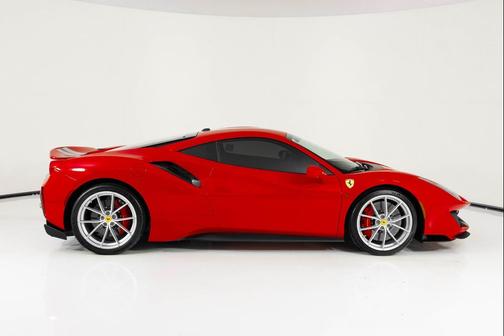 2019 Ferrari 488 Pista Base