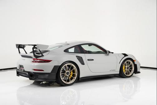 2018 Porsche 911 GT2 RS