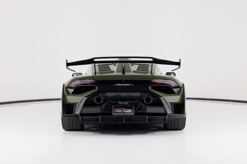 2022 Lamborghini Huracan STO Coupe
