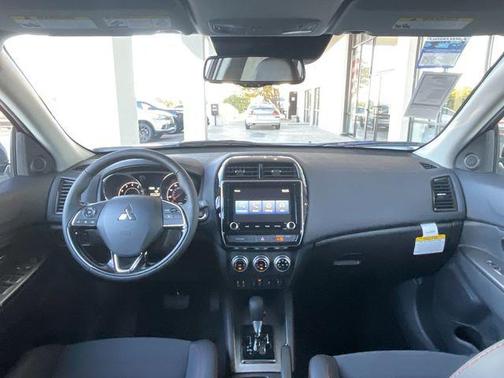 2026 Mitsubishi Outlander Sport SE