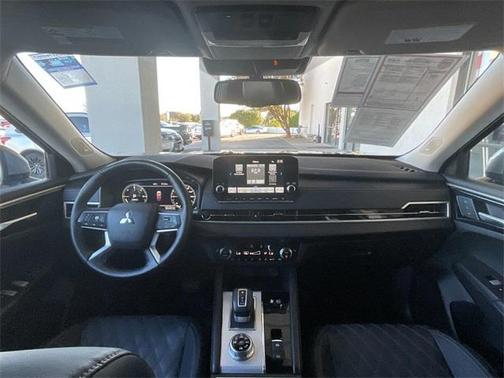 2023 Mitsubishi Outlander PHEV SEL