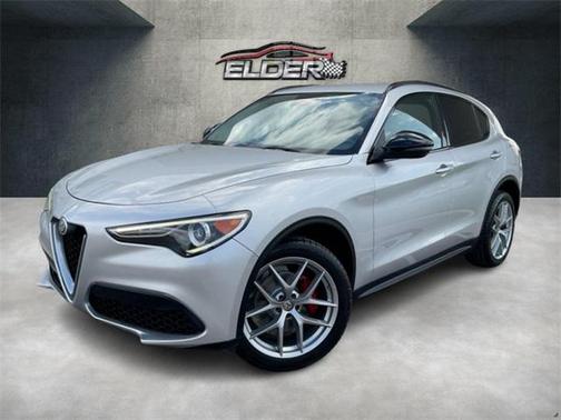 2018 Alfa Romeo Stelvio Sport