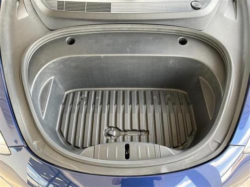 2022 Tesla Model 3 Standard Range