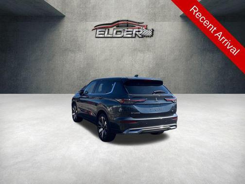 Gray 2025 Mitsubishi Outlander SE 2.5 S-AWC