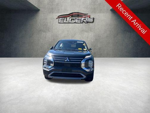 Gray 2025 Mitsubishi Outlander SE 2.5 S-AWC