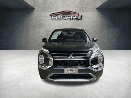 Gray 2025 Mitsubishi Outlander SE S-AWC