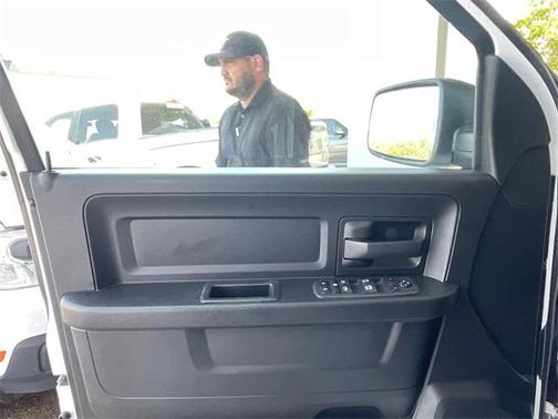 2020 RAM 1500 Classic Express