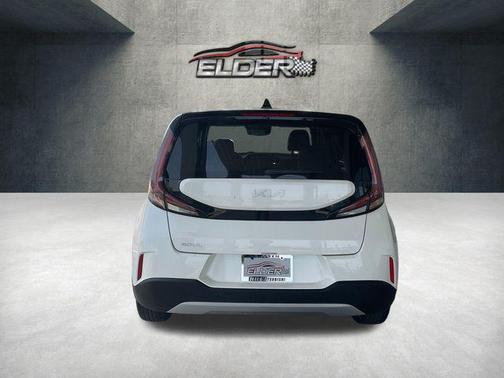 Snow White Pearl 2025 Kia Soul LX