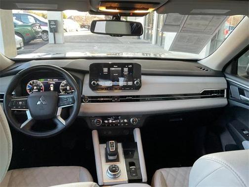 2023 Mitsubishi Outlander SEL 2.5 2WD