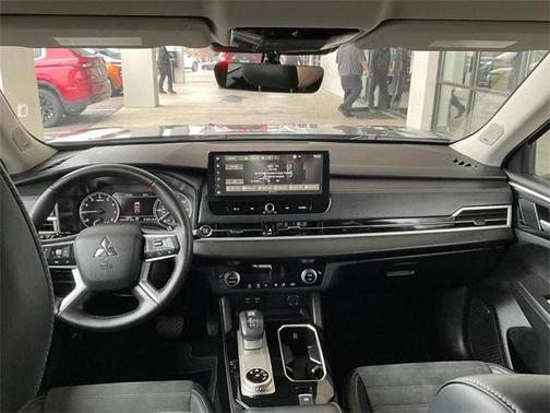 2025 Mitsubishi Outlander SE 2.5 2WD