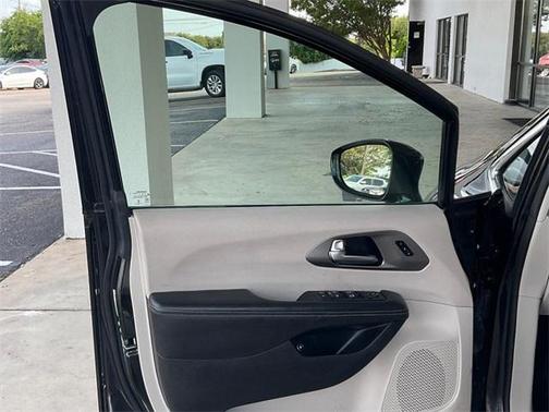 2021 Chrysler Pacifica Hybrid Touring L
