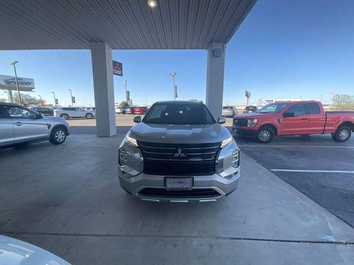 2023 Mitsubishi Outlander SE Black Edition 2WD