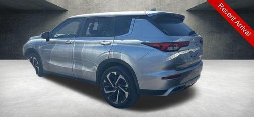 2023 Mitsubishi Outlander SE Black Edition 2WD