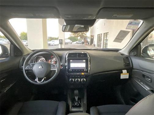 2026 Mitsubishi Outlander Sport SE