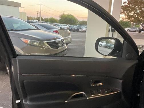 2026 Mitsubishi Outlander Sport SE