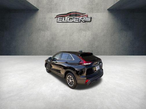Labrador Black Pearl 2026 Mitsubishi Eclipse Cross ES
