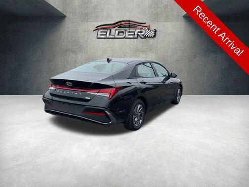 Abyss Black 2025 Hyundai ELANTRA HEV Blue