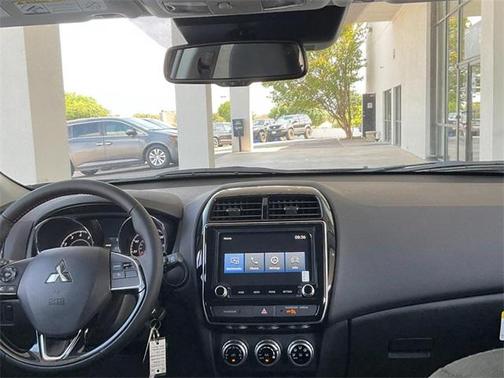 2025 Mitsubishi Outlander Sport 2.0 LE