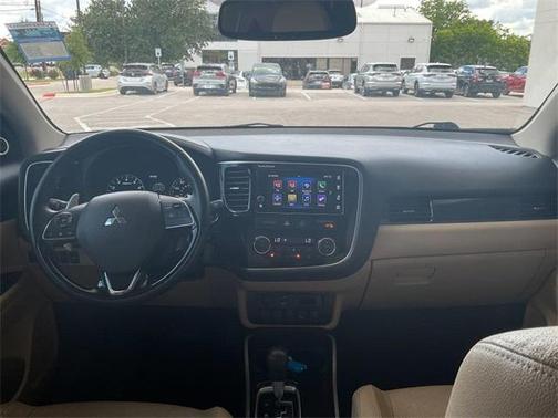 2020 Mitsubishi Outlander LE