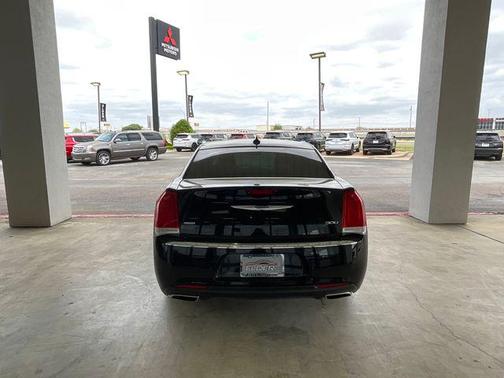 Gloss Black 2021 Chrysler 300 Touring