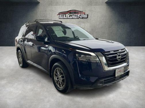 2022 Nissan Pathfinder SV 2WD