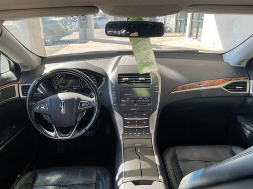 2016 Lincoln MKZ Base