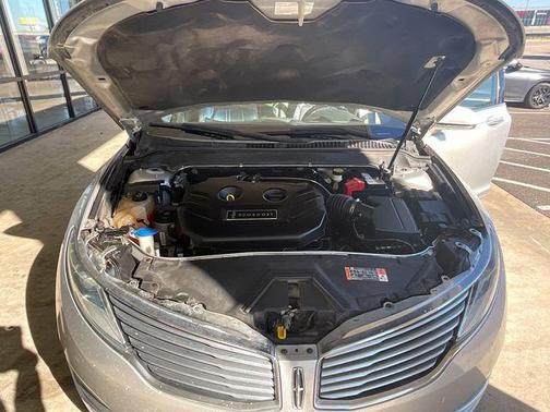 2016 Lincoln MKZ Base