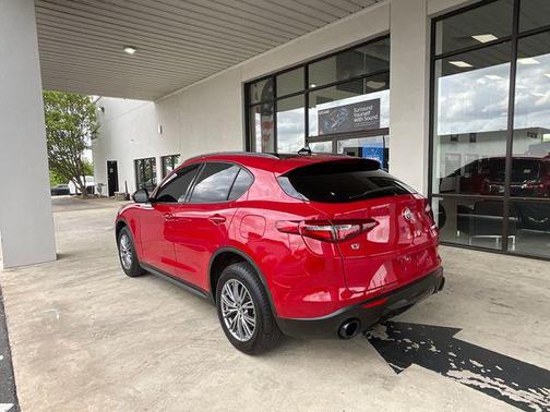 2022 Alfa Romeo Stelvio Sprint