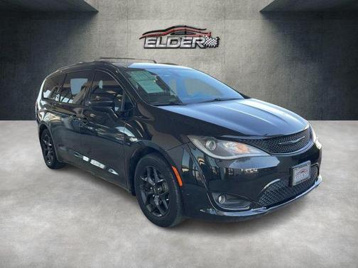 2018 Chrysler Pacifica Touring-L Plus