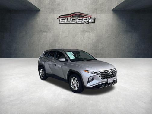 Shimmering Silver 2022 Hyundai TUCSON SE
