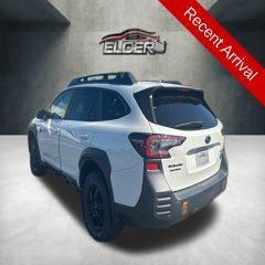 Crystal White Pearl 2022 Subaru Outback Wilderness
