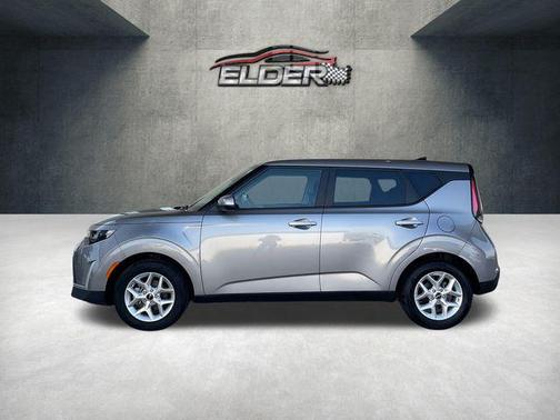 Gray 2025 Kia Soul LX