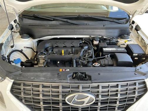 2021 Hyundai VENUE SE