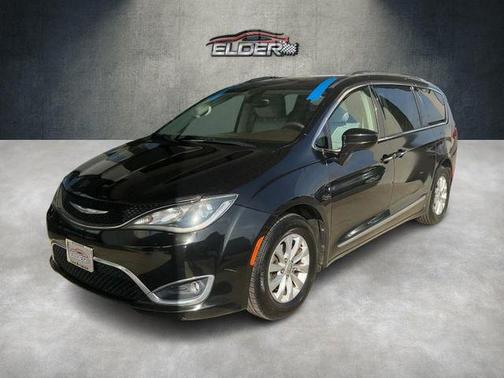 2018 Chrysler Pacifica Touring-L