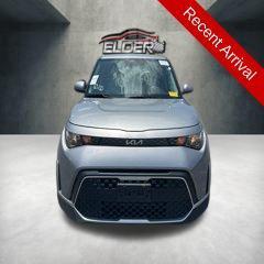 Gray 2025 Kia Soul LX