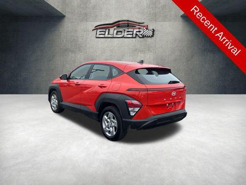 Soultronic Orange Pearl 2025 Hyundai KONA SE