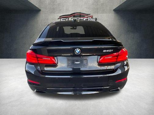 2020 BMW 540 540i
