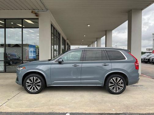 Denim Blue Metallic 2020 Volvo XC90 T5 Momentum