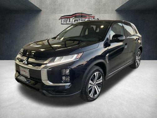 Labrador Black Pearl 2026 Mitsubishi Outlander Sport SE