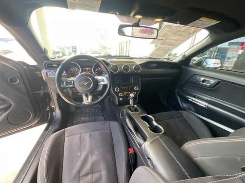 2020 Ford Mustang EcoBoost