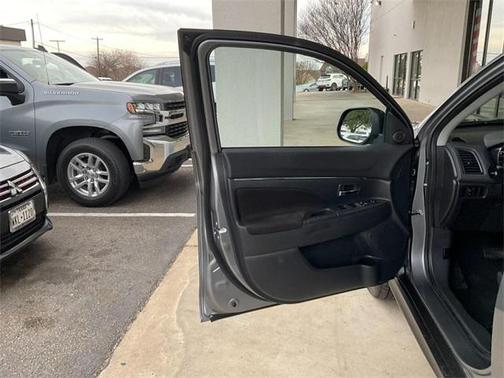 2023 Mitsubishi Outlander Sport 2.0 ES