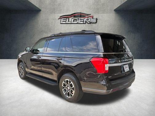 AGATE BLACK METALLIC 2022 Ford Expedition XLT