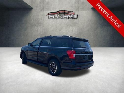 AGATE BLACK METALLIC 2022 Ford Expedition XLT