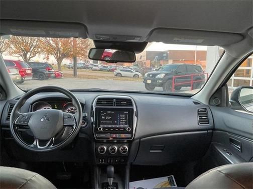 2024 Mitsubishi Outlander Sport SE