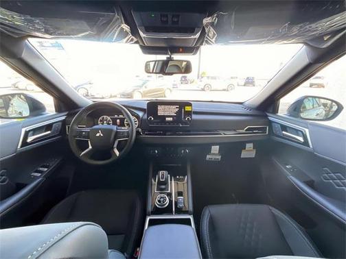 2025 Mitsubishi Outlander PHEV SEL