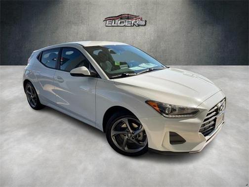 2019 Hyundai Veloster 2